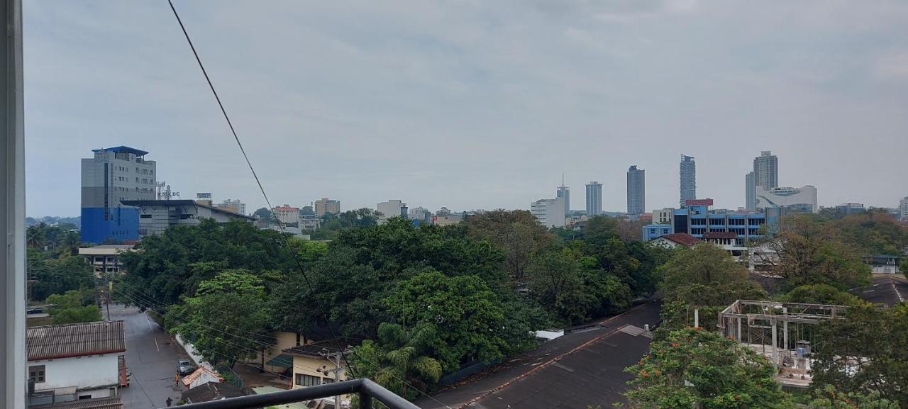 Jays Guest - Rajagiriya Colombo Hotel Bagian luar foto