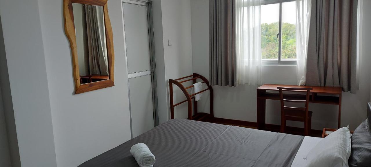 Jays Guest - Rajagiriya Colombo Hotel Bagian luar foto